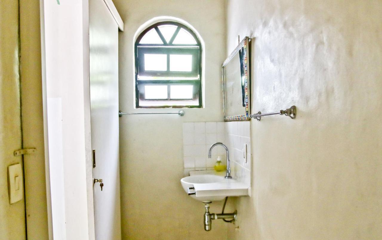 Bed and Breakfast Casa Mani Убатуба Экстерьер фото